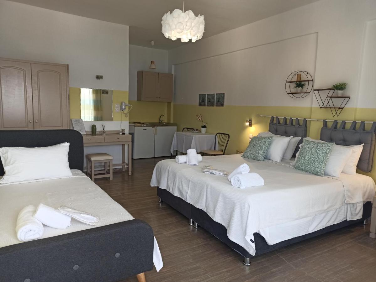 Theodora Rooms Poros Town Bagian luar foto
