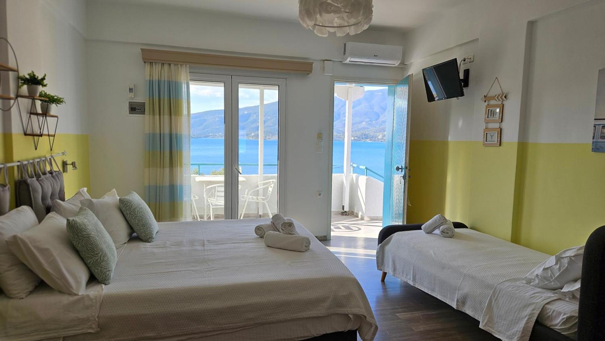 Theodora Rooms Poros Town Bagian luar foto