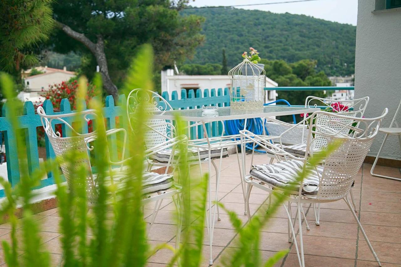Theodora Rooms Poros Town Bagian luar foto