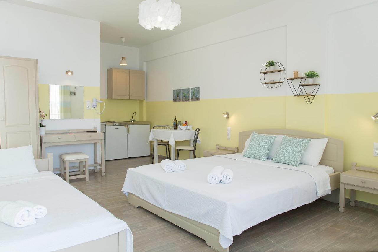Theodora Rooms Poros Town Bagian luar foto