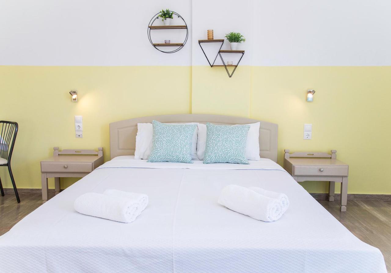 Theodora Rooms Poros Town Bagian luar foto