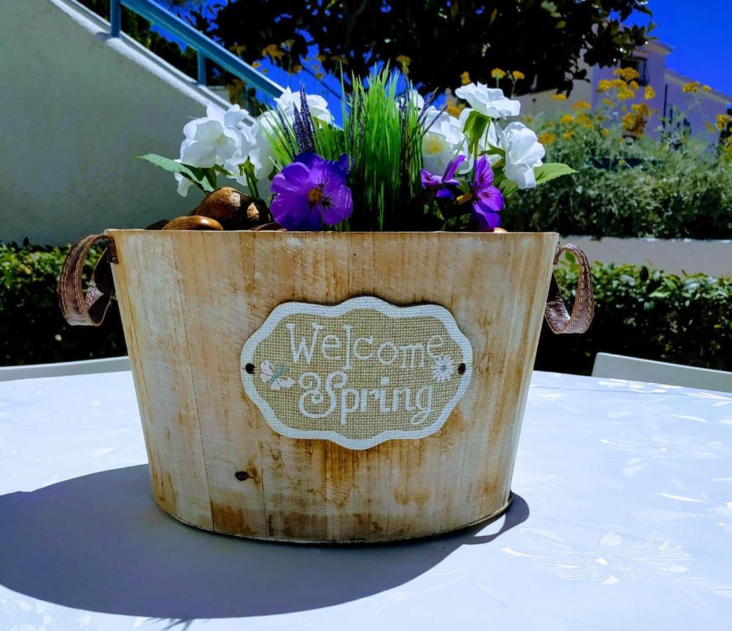 Theodora Rooms Poros Town Bagian luar foto