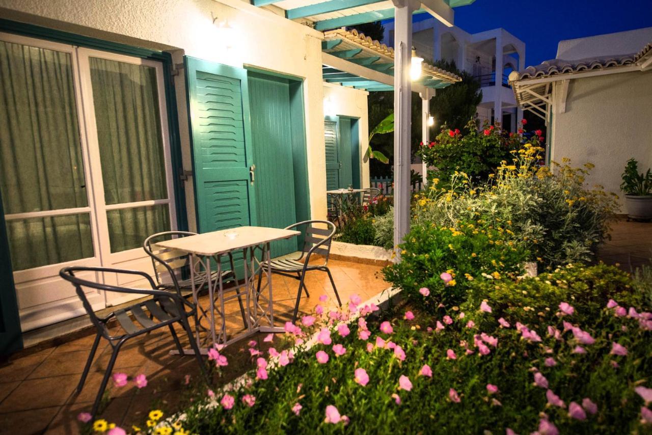 Theodora Rooms Poros Town Bagian luar foto