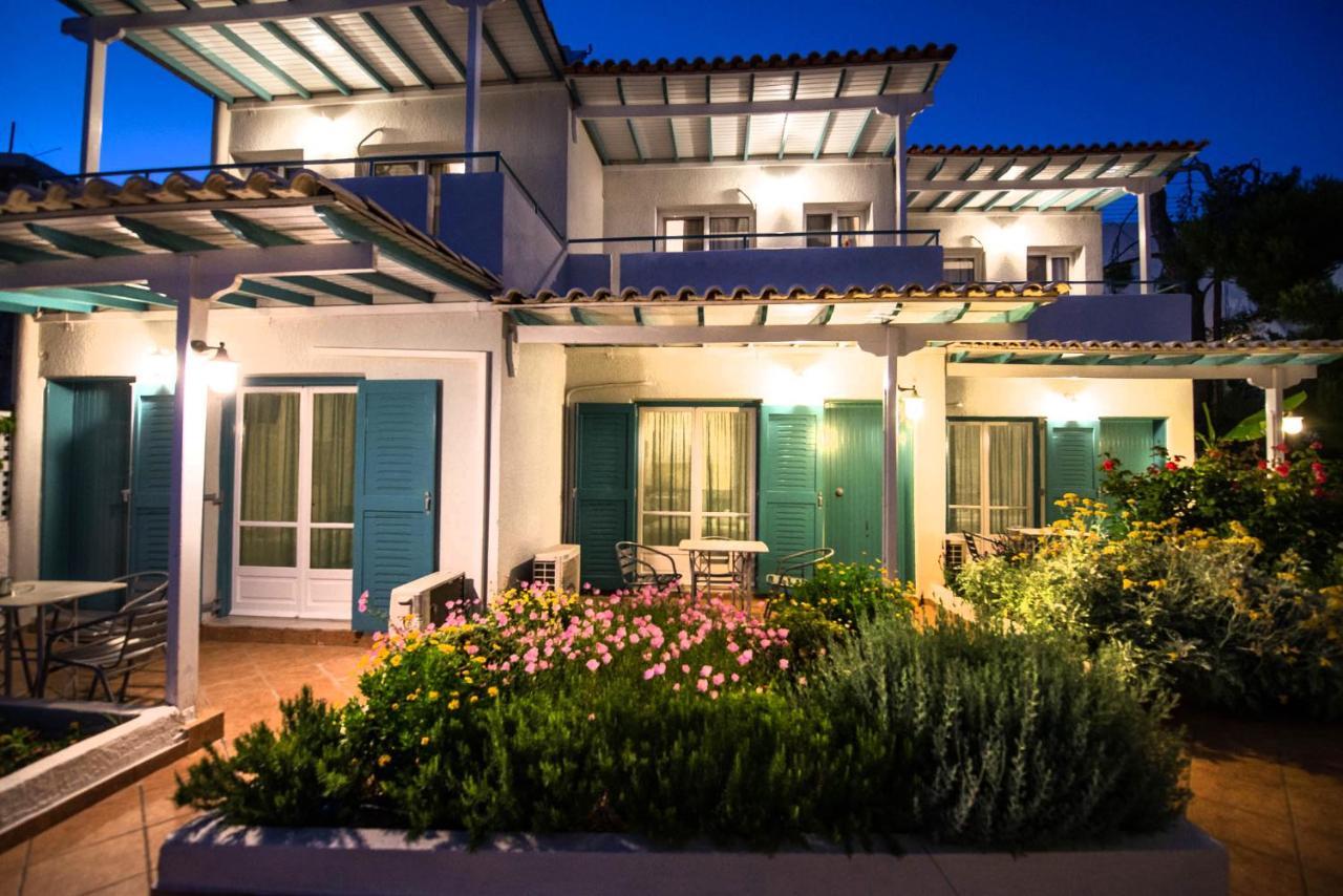 Theodora Rooms Poros Town Bagian luar foto