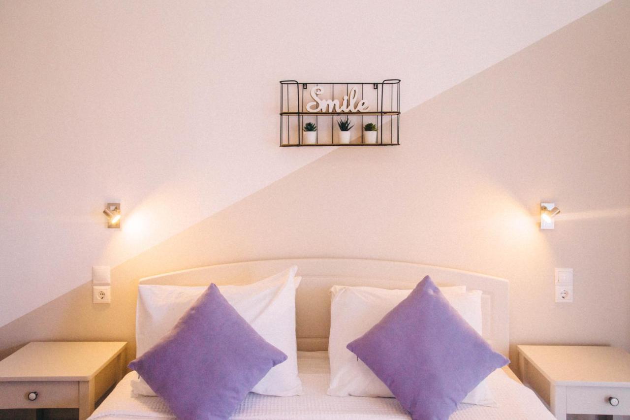 Theodora Rooms Poros Town Bagian luar foto