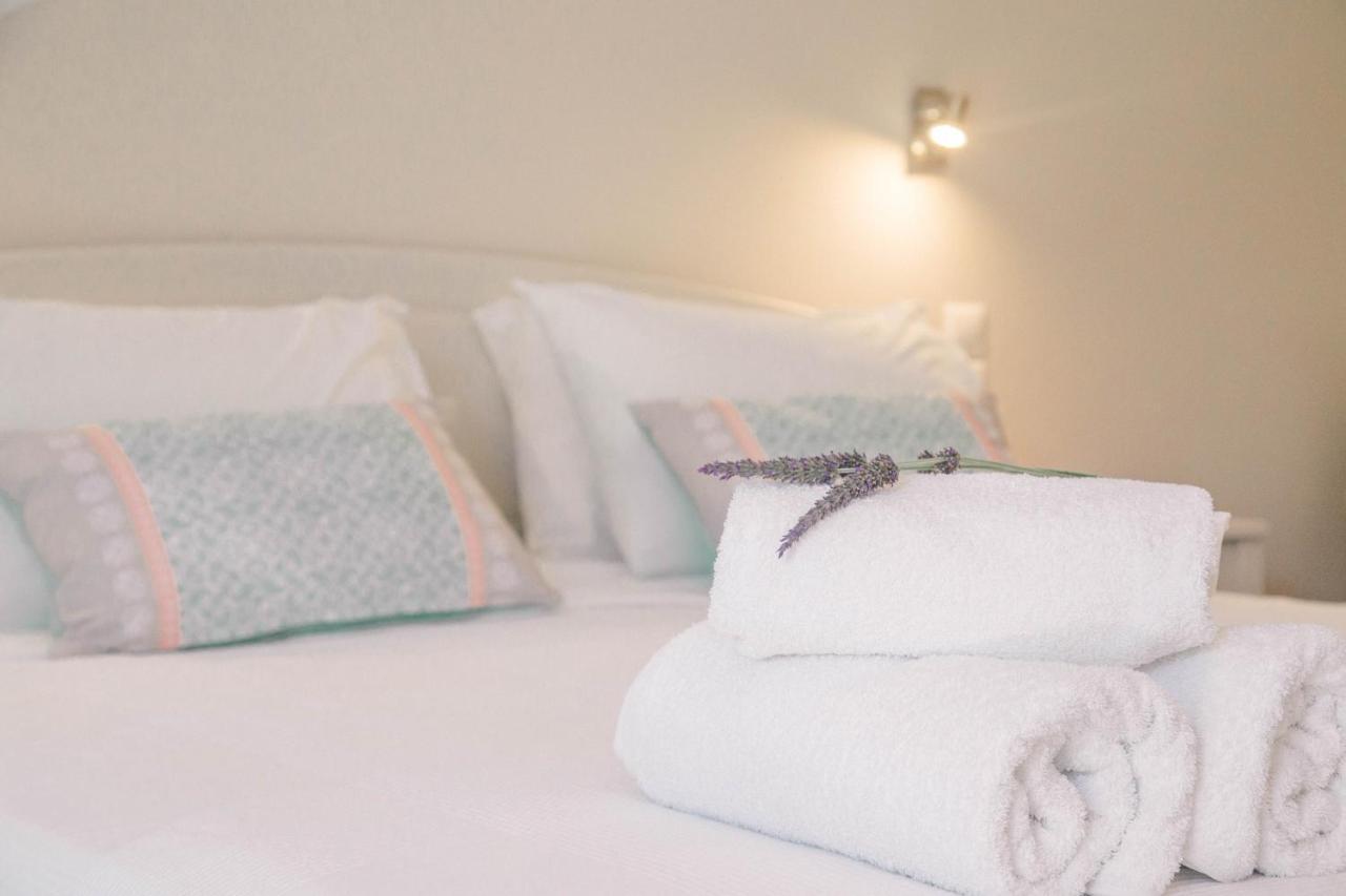 Theodora Rooms Poros Town Bagian luar foto